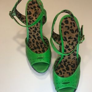 Jessica Simpson wedges